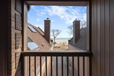 2202 N Terrace Ave, Milwaukee, WI 53202 - Photo 35