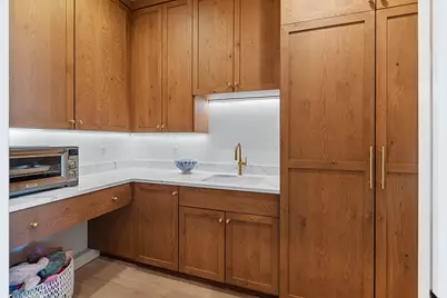 2202 N Terrace Ave, Milwaukee, WI 53202 - Photo 15