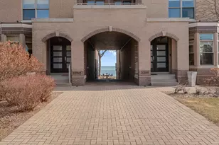 2202 N Terrace Ave, Milwaukee, WI 53202 - Photo 49