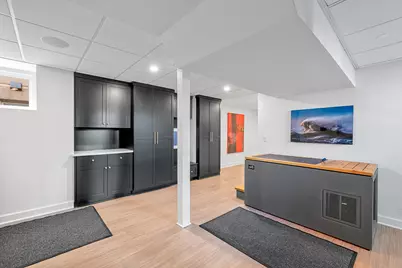 2202 N Terrace Ave, Milwaukee, WI 53202 - Photo 47