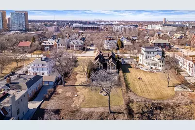 2202 N Terrace Ave, Milwaukee, WI 53202 - Photo 67