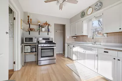 236 N 73rd St, Milwaukee, WI 53213 - Photo 7