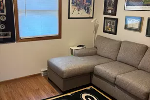 823 Dueno Ct, Manitowoc, WI 54220 - Photo 3