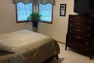 823 Dueno Ct, Manitowoc, WI 54220 - Photo 5