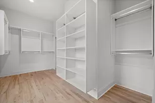 W248N2151 Kettle Cove Ct, Pewaukee, WI 53072 - Photo 27