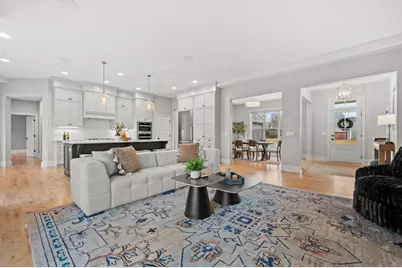 W248N2151  Kettle Cove Ct, Pewaukee, WI 53072 - Photo 3