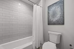 W248N2151 Kettle Cove Ct, Pewaukee, WI 53072 - Photo 35