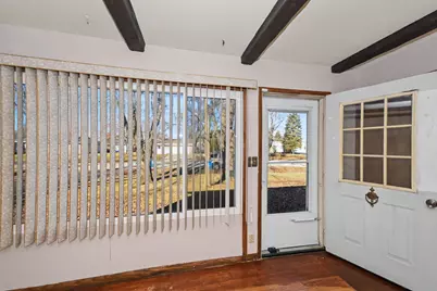 7041  Lamberton Rd, Racine, WI 53402 - Photo 7