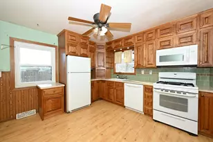 7041 Lamberton Rd, Racine, WI 53402 - Photo 11