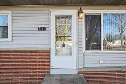 7041  Lamberton Rd, Racine, WI 53402 - Photo 5