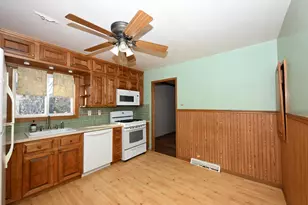 7041 Lamberton Rd, Racine, WI 53402 - Photo 13