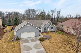 2520 Skyline Dr, West Bend, WI 53090 - Photo 59