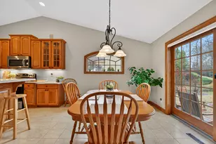 2520 Skyline Dr, West Bend, WI 53090 - Photo 19