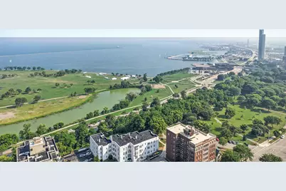 1313 N Franklin Pl #404, Milwaukee, WI 53202 - Photo 71