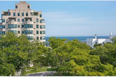 1313 N Franklin Pl #404, Milwaukee, WI 53202 - Photo 37