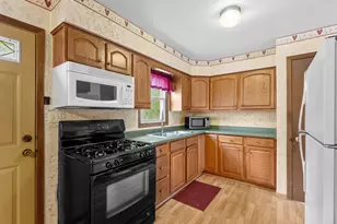 2129 S 23rd St, Manitowoc, WI 54220 - Photo 7