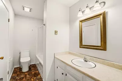 8657 N 72nd St, Milwaukee, WI 53223 - Photo 15