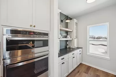 W208N5652  Turnberry Ln, Menomonee Falls, WI 53051 - Photo 19