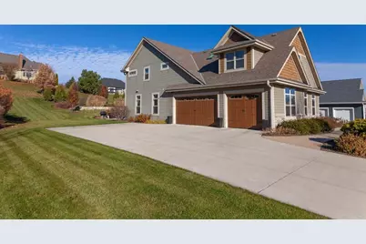 739  Stepping Stone Way, Pewaukee, WI 53072 - Photo 73