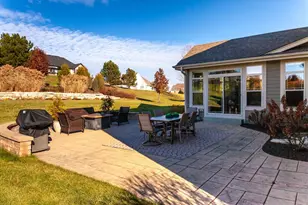 739 Stepping Stone Way, Pewaukee, WI 53072 - Photo 75