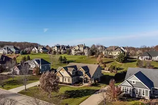 739 Stepping Stone Way, Pewaukee, WI 53072 - Photo 85