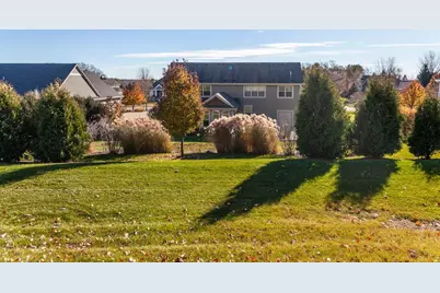 739  Stepping Stone Way, Pewaukee, WI 53072 - Photo 81