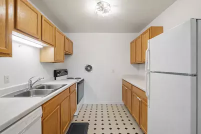 524  Laurel Lake Rd #8, Thiensville, WI 53092 - Photo 7