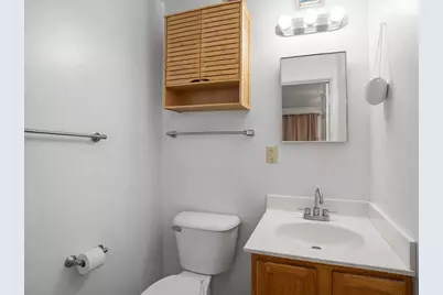 524  Laurel Lake Rd #8, Thiensville, WI 53092 - Photo 11