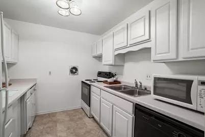 524  Laurel Lake Rd #6, Thiensville, WI 53092 - Photo 7