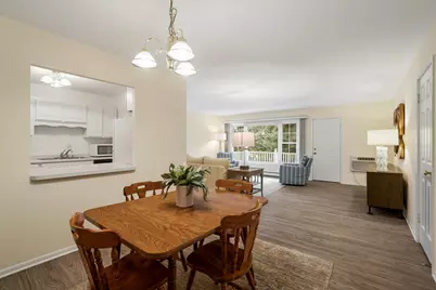 524  Laurel Lake Rd #6, Thiensville, WI 53092 - Photo 5