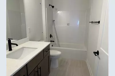 801  Viewpoint Dr, Waukesha, WI 53188 - Photo 13