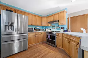 4031 S 89th St, Greenfield, WI 53228 - Photo 13