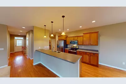 807  Maple Shade Dr, Holmen, WI 54636 - Photo 5