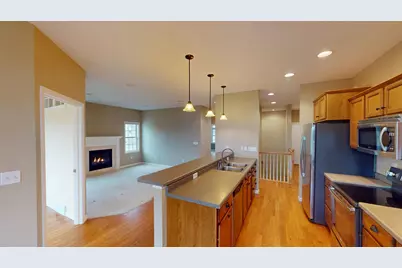 807  Maple Shade Dr, Holmen, WI 54636 - Photo 15