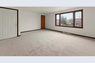 5066 N 84th St #5068, Milwaukee, WI 53225 - Photo 17