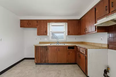 5066 N 84th St #5068, Milwaukee, WI 53225 - Photo 19