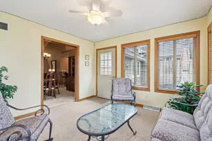 319 Endfield Cir, Waukesha, WI 53186 - Photo 13