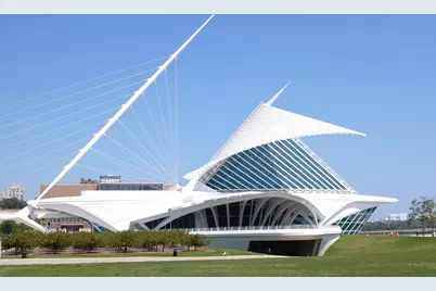 2025 E Greenwich Ave #101, Milwaukee, WI 53211 - Photo 15