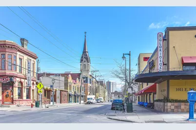 2025 E Greenwich Ave #101, Milwaukee, WI 53211 - Photo 17