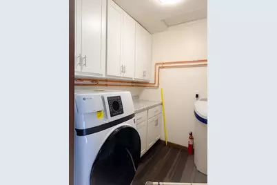 W168N11523  El Camino Dr, Germantown, WI 53022 - Photo 11