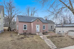 526 N 13th St, Sheboygan, WI 53081 - Photo 1