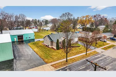 218  Kilbourn St, Horicon, WI 53032 - Photo 35