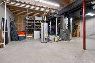 218  Kilbourn St, Horicon, WI 53032 - Photo 33