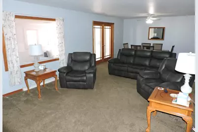 1227 S Main St, Fort Atkinson, WI 53538 - Photo 9