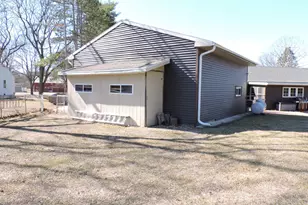 1227 S Main St, Fort Atkinson, WI 53538 - Photo 39