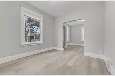 2827 W Grant St, Milwaukee, WI 53215 - Photo 5