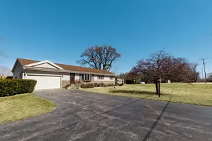 24206 89th St, Salem Lakes, WI 53168 - Photo 5