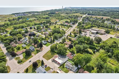 9205 S Chicago Rd, Oak Creek, WI 53154 - Photo 11