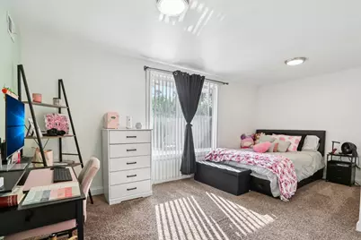 9205 S Chicago Rd, Oak Creek, WI 53154 - Photo 35