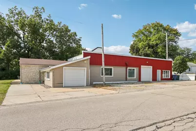 9205 S Chicago Rd, Oak Creek, WI 53154 - Photo 45